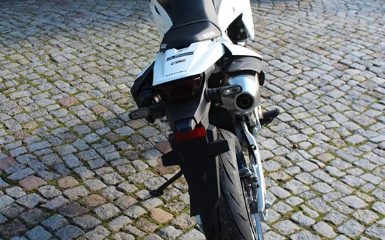 Neufahrzeug Suzuki DR-Z4SM - Bild 6