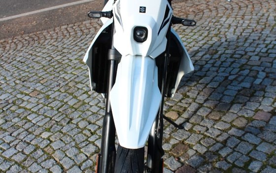 Neufahrzeug Suzuki DR-Z4SM - Bild 9