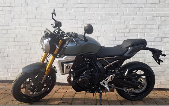 Neufahrzeug Suzuki GSX-8T - Bild 1