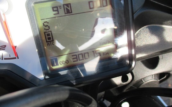 Gebrauchtmotorrad Aprilia Tuono V4 1100 Factory - Bild 10