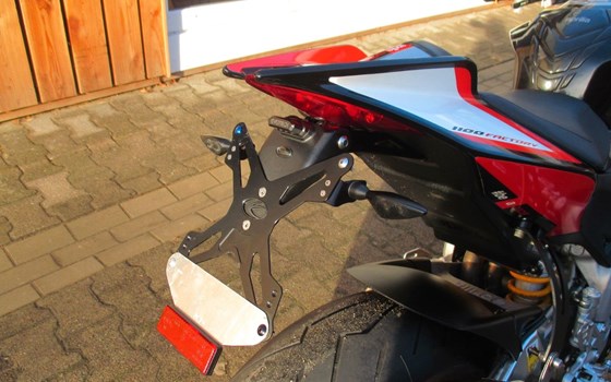 Gebrauchtmotorrad Aprilia Tuono V4 1100 Factory - Bild 11