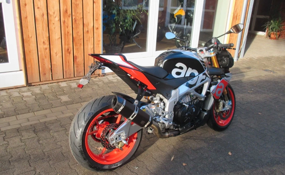 Angebot Aprilia Tuono V4 1100 Factory Bild 3: Angebot Aprilia Tuono V4 1100 Factory