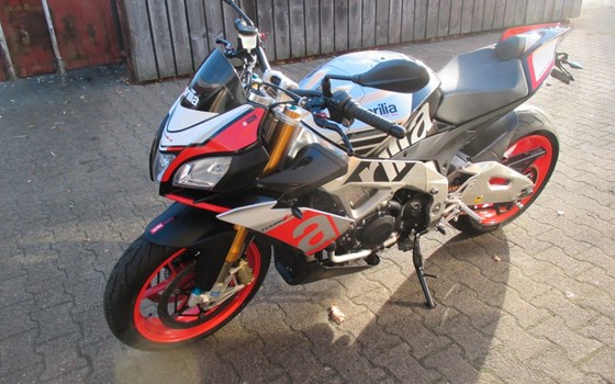 Gebrauchtmotorrad Aprilia Tuono V4 1100 Factory - Bild 6