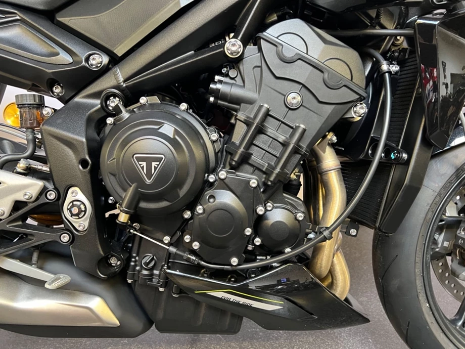 Angebot Triumph Street Triple 765 RS Bild 7: Angebot Triumph Street Triple 765 RS
