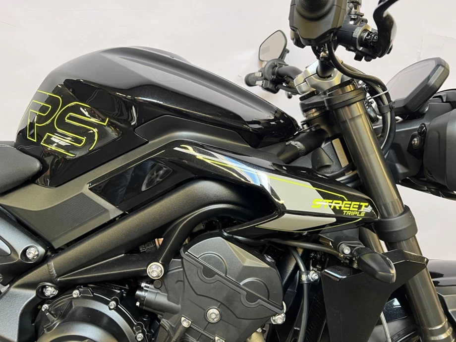 Angebot Triumph Street Triple 765 RS Bild 9: Angebot Triumph Street Triple 765 RS