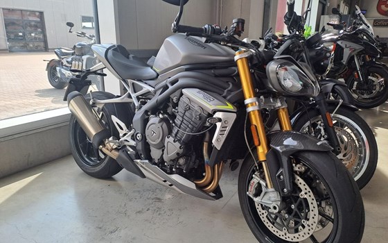 Gebrauchtmotorrad Triumph Speed Triple 1200 RS - Bild 3