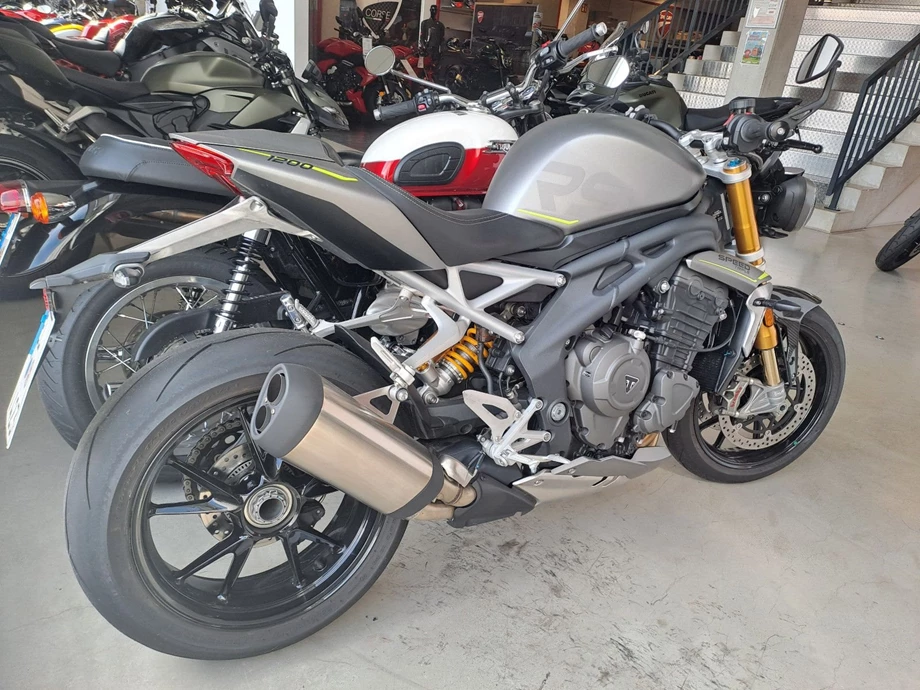 Angebot Triumph Speed Triple 1200 RS Bild 3: Angebot Triumph Speed Triple 1200 RS