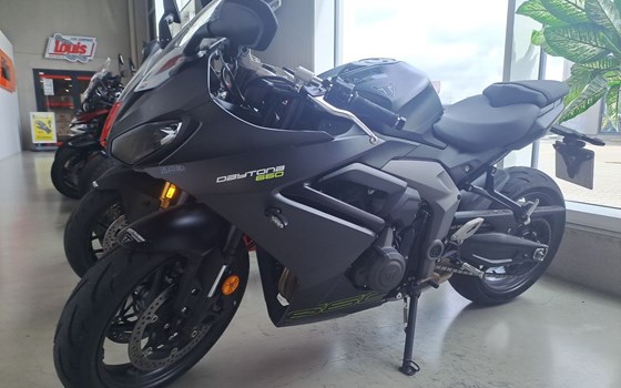 Gebrauchtmotorrad Triumph Daytona 660 - Bild 1