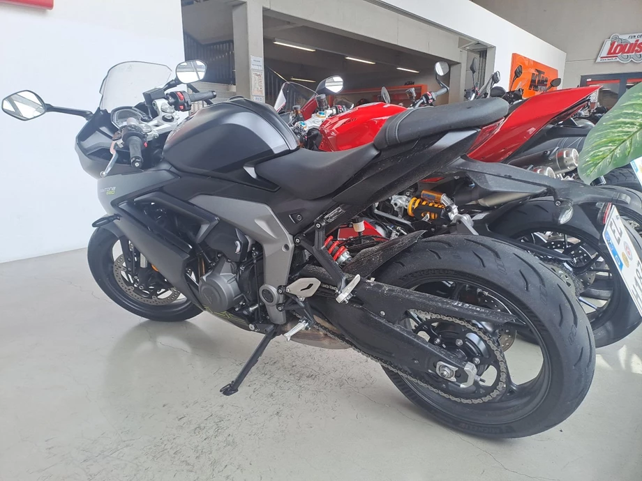 Angebot Triumph Daytona 660 Bild 3: Angebot Triumph Daytona 660