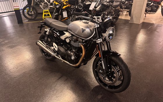 Gebrauchtmotorrad Triumph Speed Twin 1200 - Bild 7