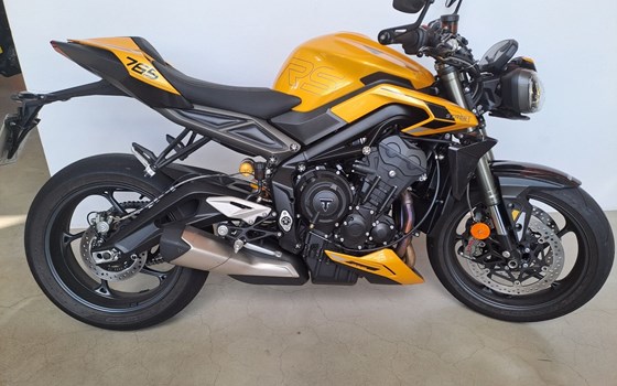 Gebrauchtmotorrad Triumph Street Triple RS - Bild 1