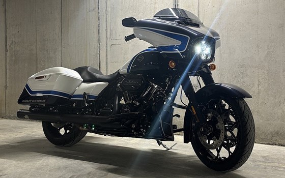 Gebrauchtmotorrad Harley-Davidson Touring Street Glide Special FLHXS - Bild 7 Gebrauchtmotorrad Harley-Davidson Touring Street Glide Special FLHXS - Bild 7
