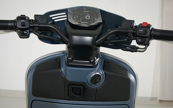 Neufahrzeug Vespa GTV 310 Officina 8 - Bild 6