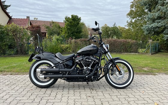 Gebrauchtmotorrad Harley-Davidson Softail Street Bob FXBB - Bild 10 Gebrauchtmotorrad Harley-Davidson Softail Street Bob FXBB - Bild 10