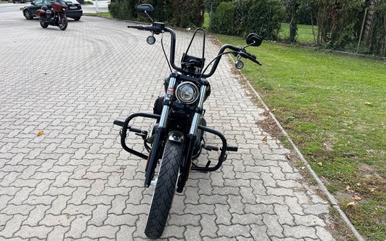 Gebrauchtmotorrad Harley-Davidson Softail Street Bob FXBB - Bild 8 Gebrauchtmotorrad Harley-Davidson Softail Street Bob FXBB - Bild 8
