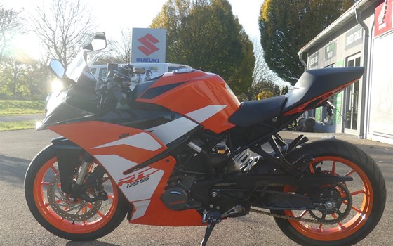 Gebrauchtmotorrad KTM RC 125 - Bild 5