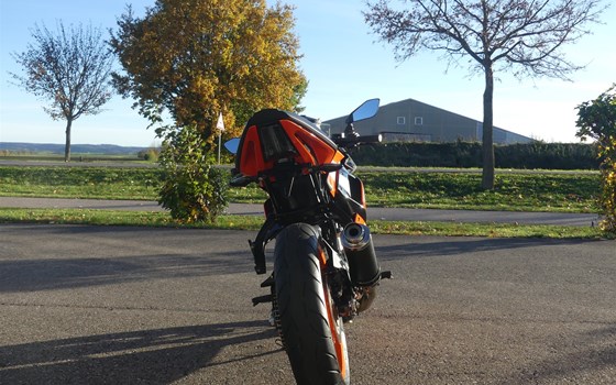 Gebrauchtmotorrad KTM RC 125 - Bild 7