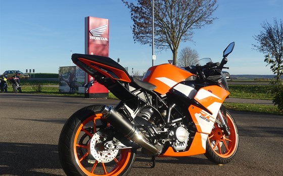 Gebrauchtmotorrad KTM RC 125 - Bild 8