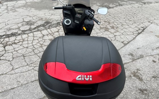 Gebrauchtmotorrad Daelim Freewing 125 - Bild 7 Gebrauchtmotorrad Daelim Freewing 125 - Bild 7