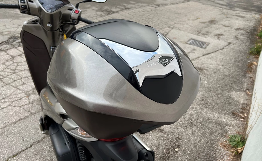 Angebot Honda SH300i Bild 5: Angebot Honda SH300i