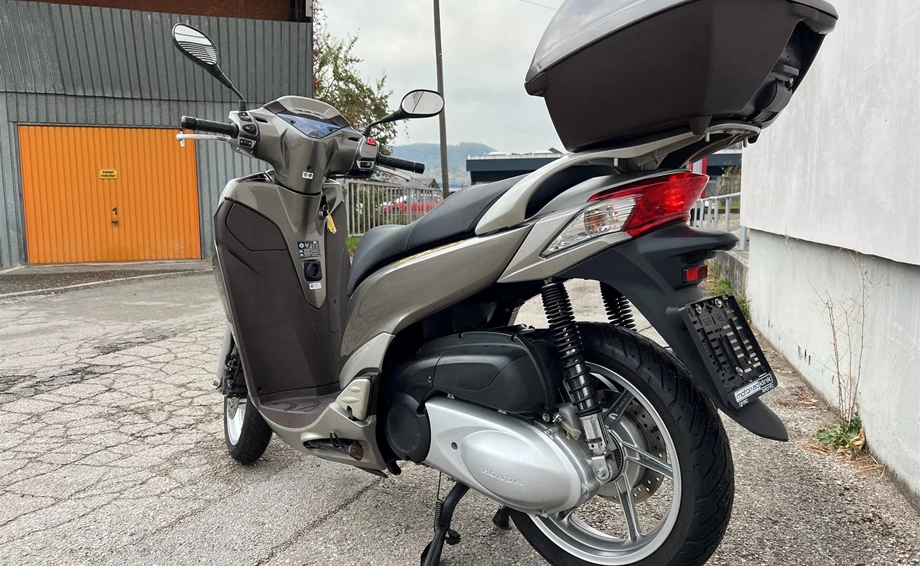 Angebot Honda SH300i Bild 6: Angebot Honda SH300i