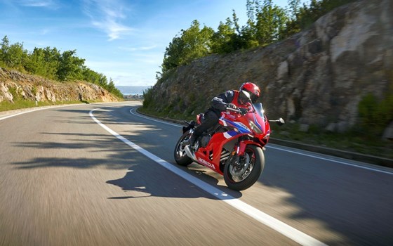 Neufahrzeug Honda CBR650R - Bild 7 Neufahrzeug Honda CBR650R - Bild 7