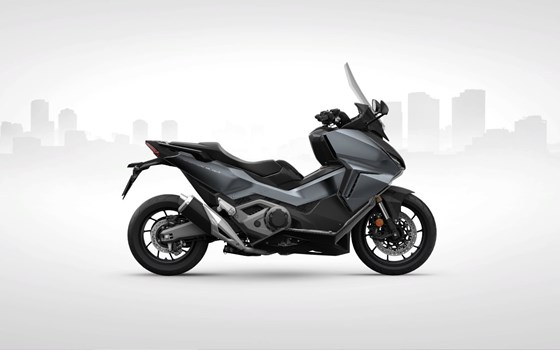 Neufahrzeug Honda Forza 750 - Bild 1 Neufahrzeug Honda Forza 750 - Bild 1