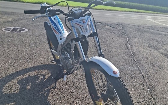 Gebrauchtmotorrad Honda Montesa COTA 4RT 260 - Bild 4 Gebrauchtmotorrad Honda Montesa COTA 4RT 260 - Bild 4
