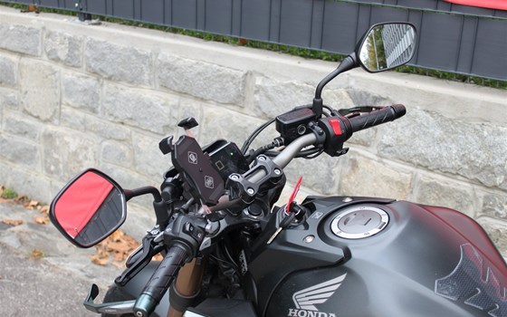Gebrauchtmotorrad Honda CB650R - Bild 8 Gebrauchtmotorrad Honda CB650R - Bild 8