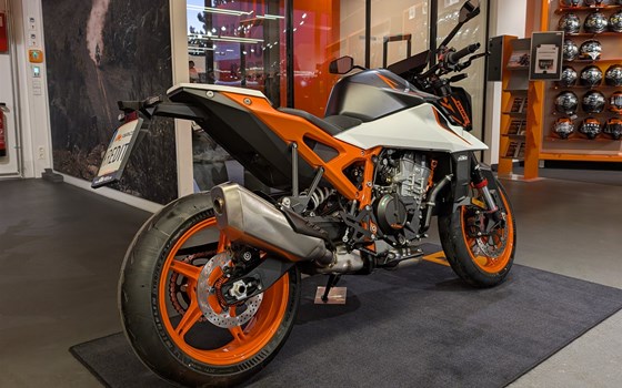 Neufahrzeug KTM 990 Duke R - Bild 3