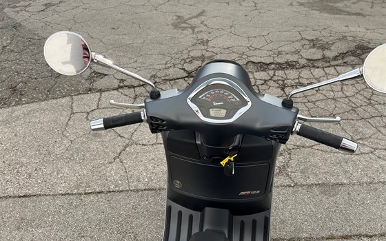 Gebrauchtmotorrad Vespa GTS 125 i.e. Super Sport - Bild 6 Gebrauchtmotorrad Vespa GTS 125 i.e. Super Sport - Bild 6
