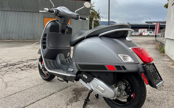 Gebrauchtmotorrad Vespa GTS 125 i.e. - Bild 4 Gebrauchtmotorrad Vespa GTS 125 i.e. - Bild 4