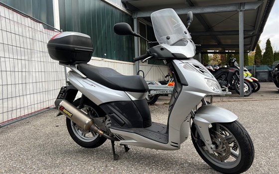 Gebrauchtmotorrad Aprilia Sportcity 300 Cube - Bild 2