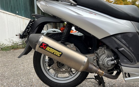 Gebrauchtmotorrad Aprilia Sportcity 300 Cube - Bild 3