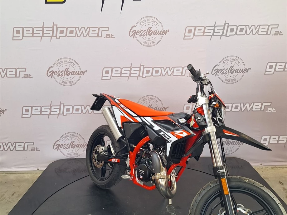 Angebot Beta RR Motard 2T 50 Sport - Low Seat Bild 2: Angebot Beta RR Motard 2T 50 Sport - Low Seat