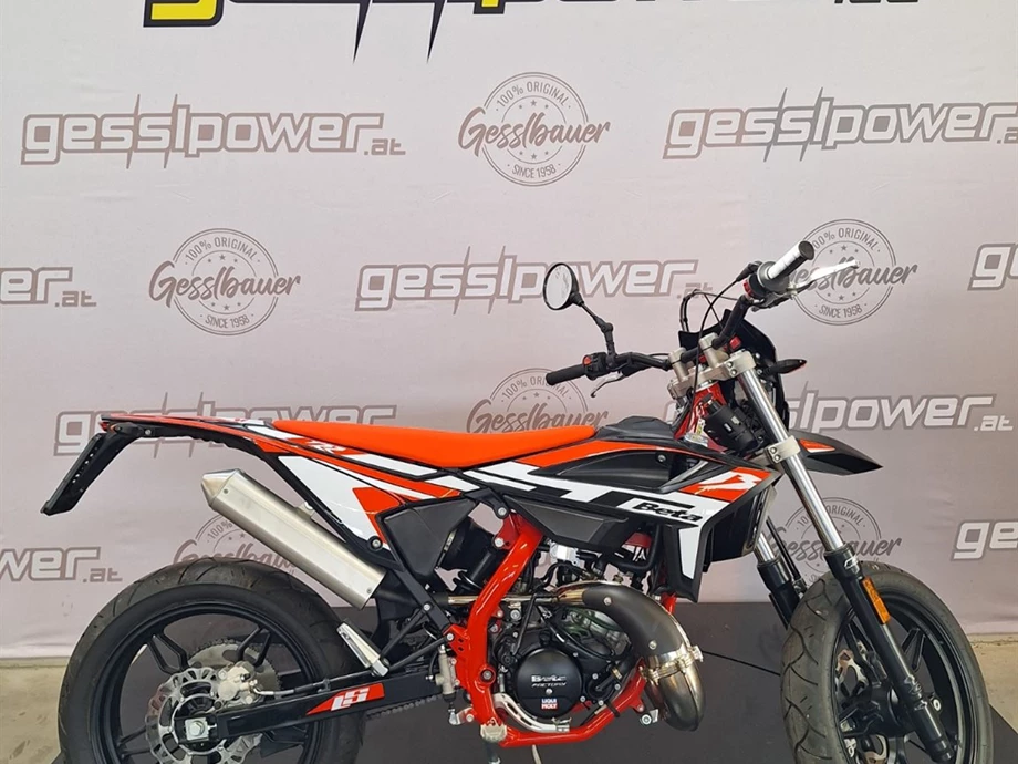 Angebot Beta RR Motard 2T 50 Sport - Low Seat Bild 1: Angebot Beta RR Motard 2T 50 Sport - Low Seat