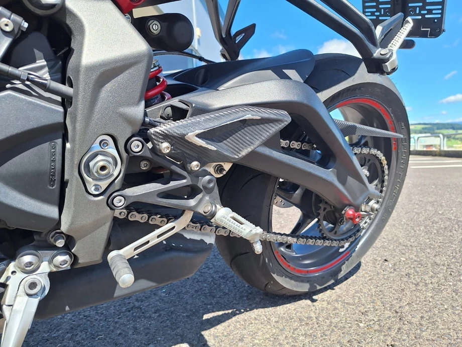 Angebot Triumph Street Triple R Bild 7: Angebot Triumph Street Triple R