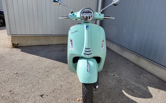 Gebrauchtmotorrad Vespa GTS 125 - Bild 2 Gebrauchtmotorrad Vespa GTS 125 - Bild 2