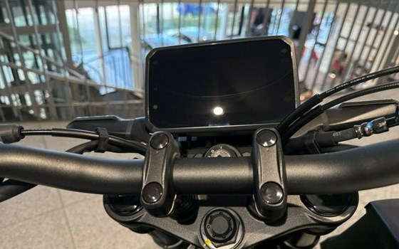 Neufahrzeug Honda CB125R - Bild 6