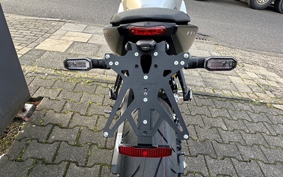 Gebrauchtmotorrad Suzuki GSX-8S - Bild 4