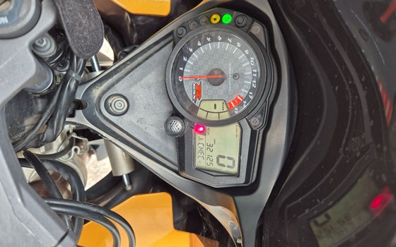 Gebrauchtmotorrad Suzuki GSX-R 1000 - Bild 2 Gebrauchtmotorrad Suzuki GSX-R 1000 - Bild 2