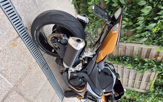Gebrauchtmotorrad Suzuki GSX-R 1000 - Bild 5 Gebrauchtmotorrad Suzuki GSX-R 1000 - Bild 5