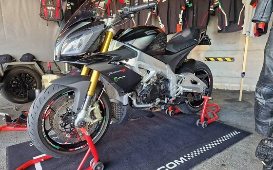 Offerta Aprilia Tuono V4 R APRC ABS - Immagine 1