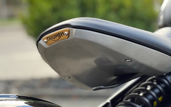 Gebrauchtmotorrad Triumph Bonneville Bobber - Bild 9