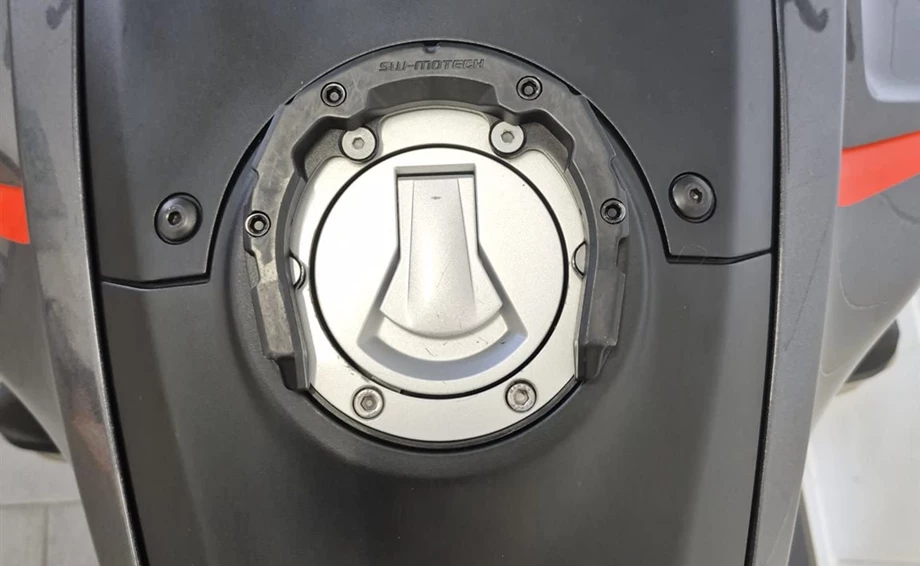 Angebot Moto Guzzi V100 Mandello S Bild 3: Angebot Moto Guzzi V100 Mandello S