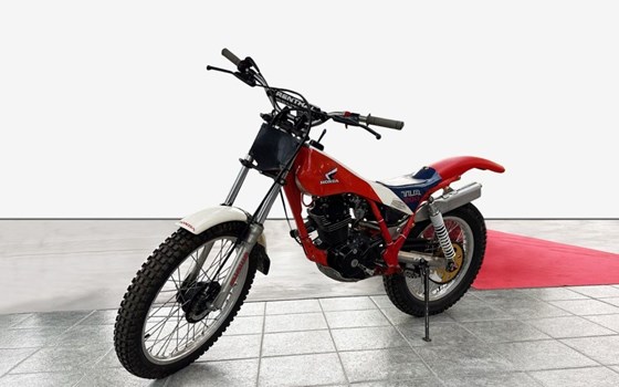 Gebrauchtmotorrad Honda TLR 200 - Bild 1 Gebrauchtmotorrad Honda TLR 200 - Bild 1