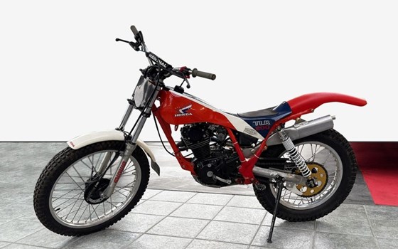 Gebrauchtmotorrad Honda TLR 200 - Bild 2 Gebrauchtmotorrad Honda TLR 200 - Bild 2