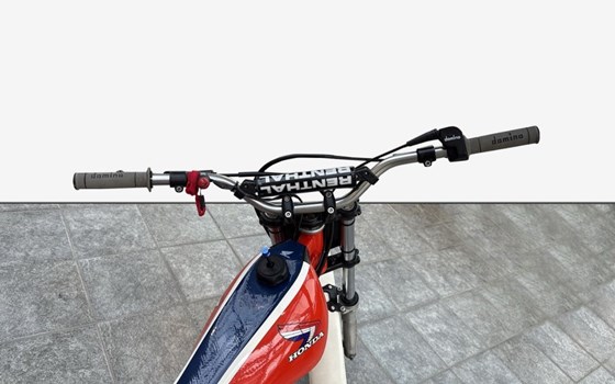 Gebrauchtmotorrad Honda TLR 200 - Bild 4 Gebrauchtmotorrad Honda TLR 200 - Bild 4