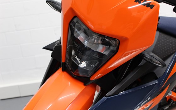Neufahrzeug KTM 690 SMC R - Bild 7
