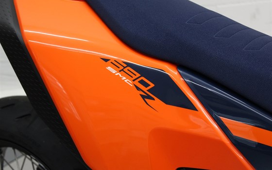 Neufahrzeug KTM 690 SMC R - Bild 8